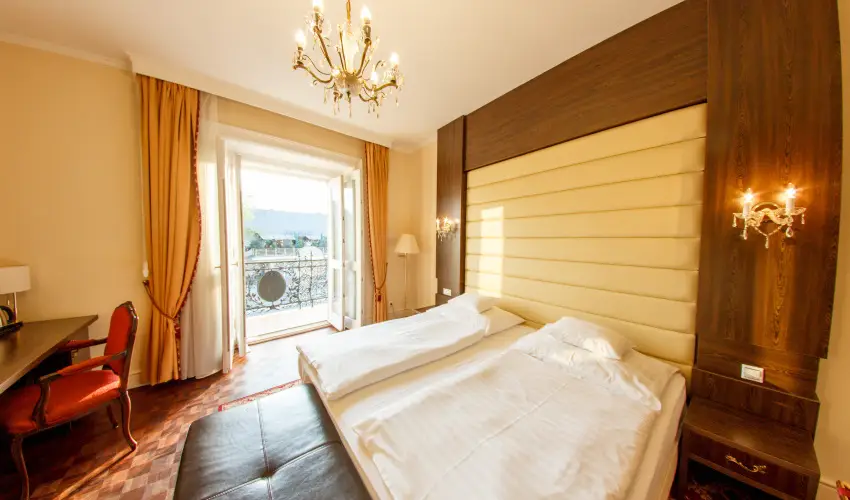 Kristly Imperial Hotel Tata - Oktber 23. 