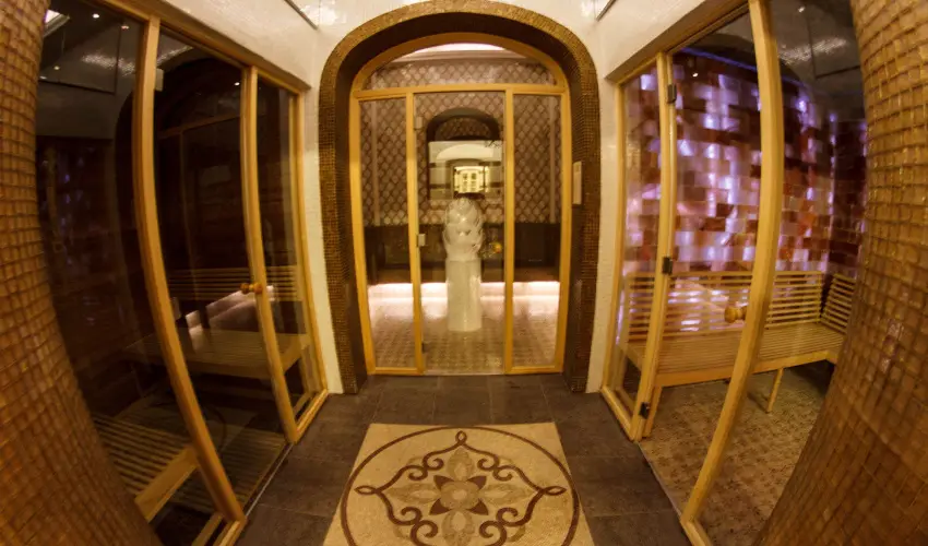 Kristly Imperial Hotel Tata - Oktber 23. 