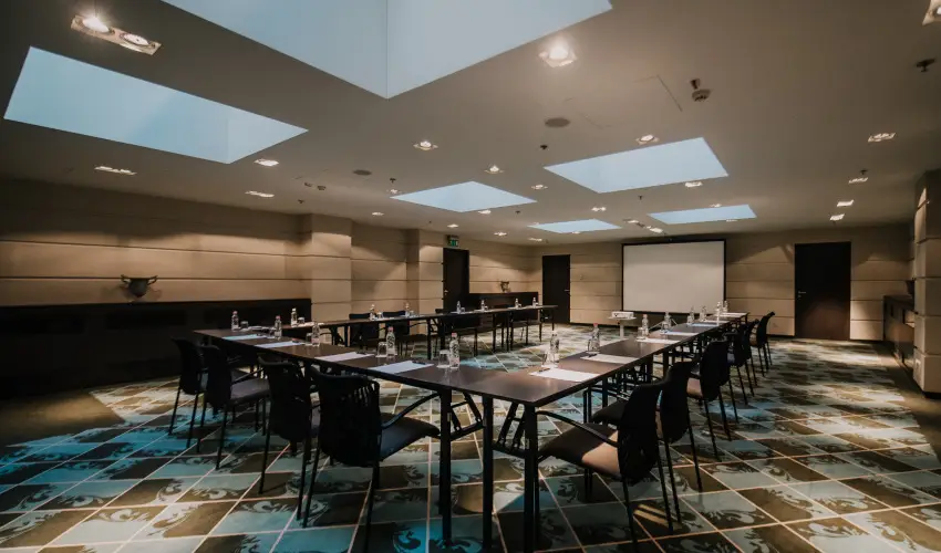 La Prima Fashion Hotel Budapest - Oktber 23. - teljes elrefizetssel