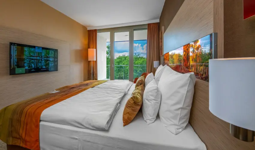 Lifestyle Hotel Mtra Mtrahza - Oktber 23.