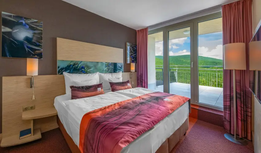 Lifestyle Hotel Mtra Mtrahza - Oktber 23.