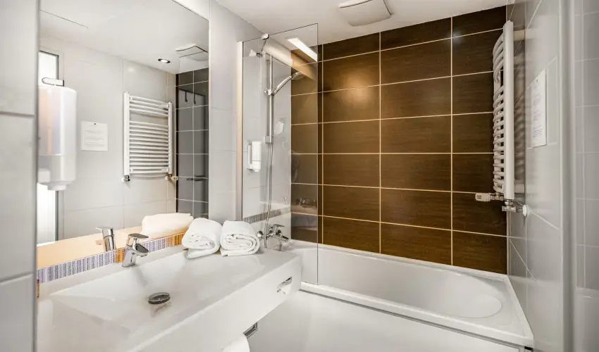 Lifestyle Hotel Mtra Mtrahza - Oktber 23.