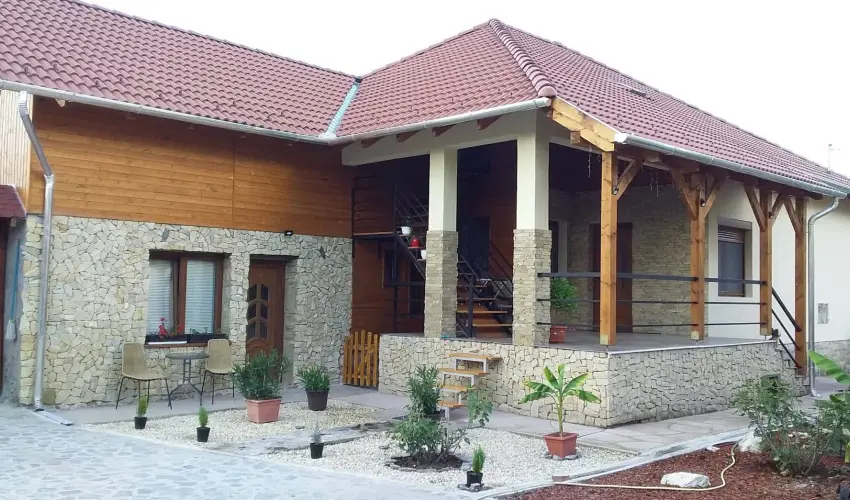 Lilla Apartmanhzak Szilvsvrad - Oktber 23. (min. 2 j)