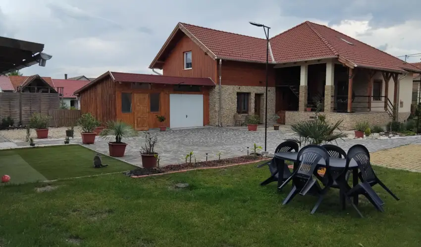 Lilla Apartmanhzak Szilvsvrad - Oktber 23. (min. 2 j)