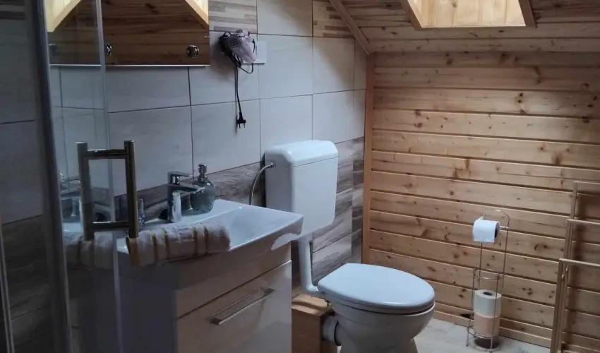 Lilla Apartmanh�zak Szilv�sv�rad - Okt�ber 23. (min. 2 �j)