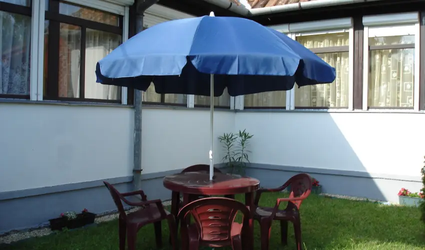 Liza Apartman Gyula - Oktber 23. (min. 2 j)