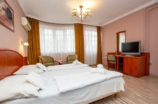 Major Panzi & tterem - Oktber 23.