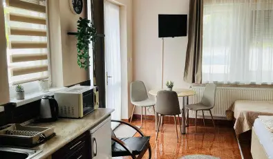 Major Panzi� & �tterem Hajd�szoboszl�