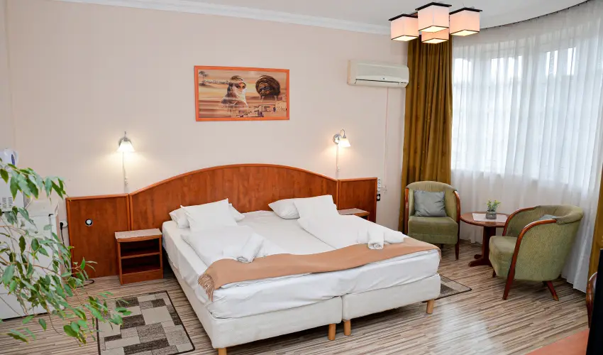 Major Panzi� & �tterem Hajd�szoboszl� - Okt�ber 23.