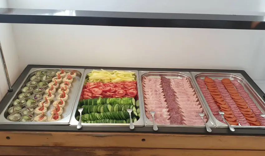 Margarta Apartmanhz Bogcs - Oktber 23. 