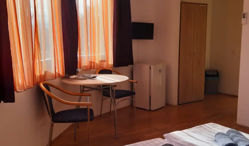 Margarta Apartmanhz Bogcs - Oktber 23. 