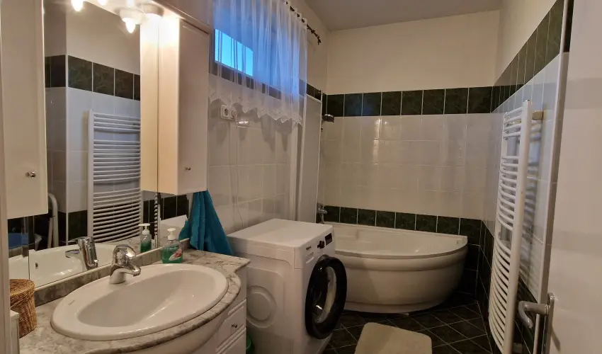 Mrki Vendghz Mrk - Oktber 23. (min. 2 j)