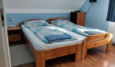 M�rk�i Vend�gh�z - kapu a Bakonyra M�rk�