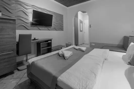 Mrvny Panzi - Oktber 23. (min. 3 j)