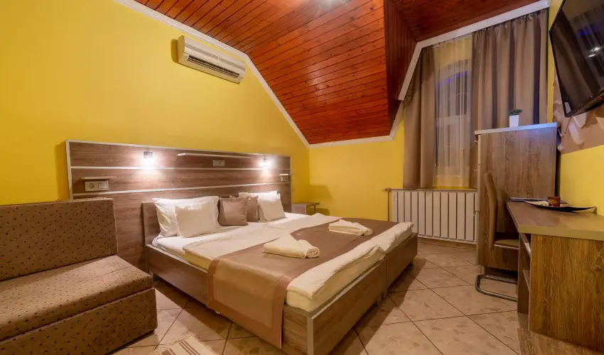 Mrvny Panzi Hajdszoboszl - Oktber 23. (min. 3 j)