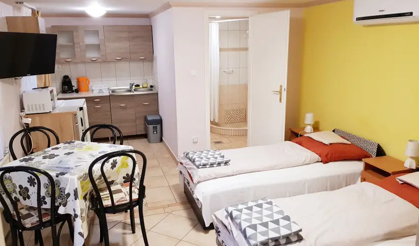 Mary Apartman Hajdszoboszl - Oktber 23. (min. 2 j)