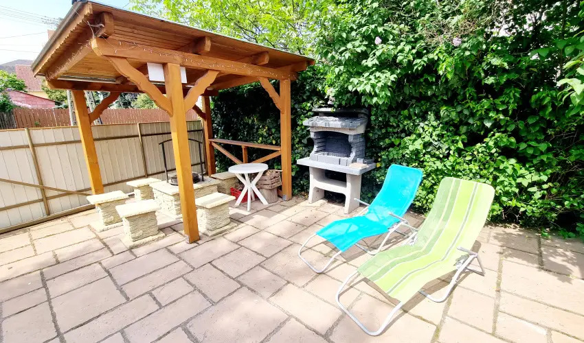Mary Apartman Hajd�szoboszl� - Okt�ber 23. (min. 2 �j)