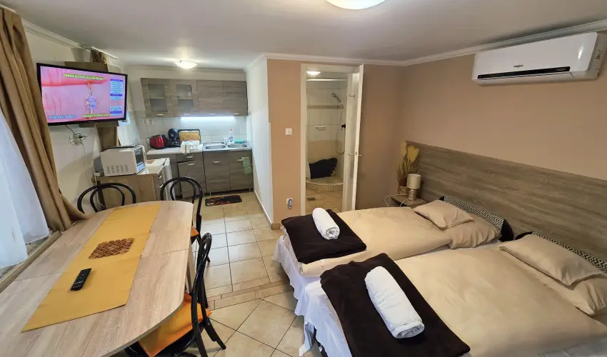 Mary Apartman Hajd�szoboszl� - Okt�ber 23. (min. 2 �j)