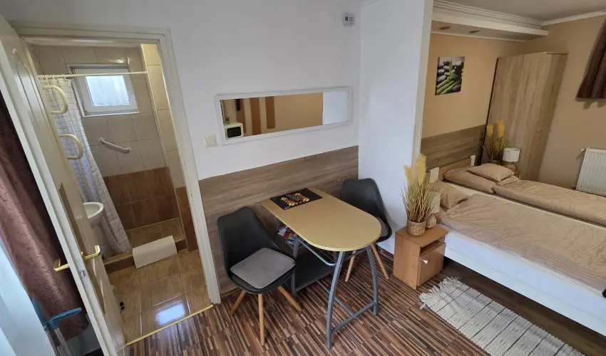 Mary Apartman Hajd�szoboszl� - Okt�ber 23. (min. 2 �j)