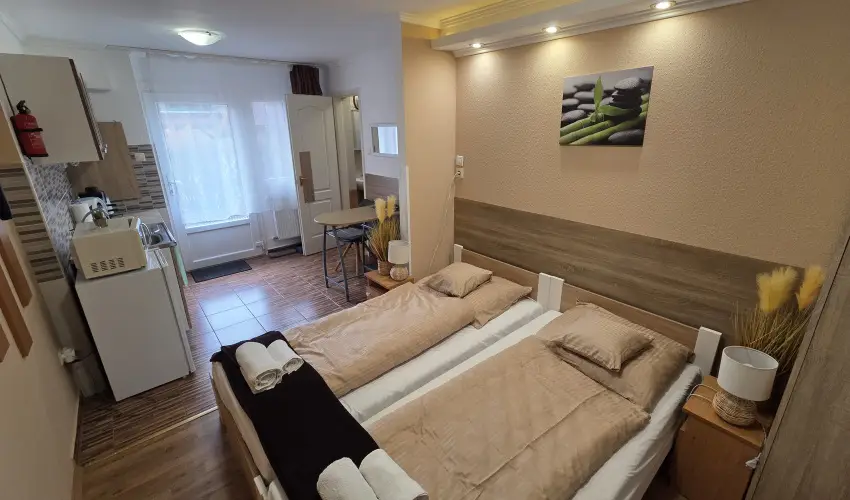 Mary Apartman Hajd�szoboszl� - Okt�ber 23. (min. 2 �j)