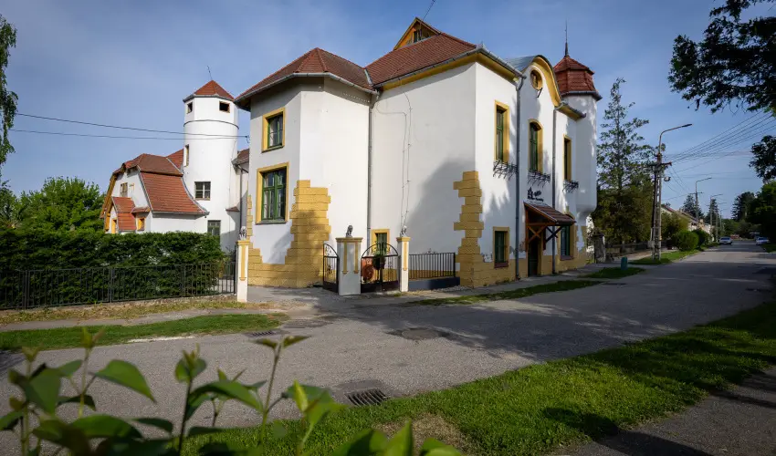 Meller Kastly Villa Csurg - Oktber 23.