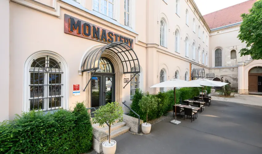 Monastery Boutique Hotel Budapest Budapest - Oktber 23. - specilis elrefizetssel