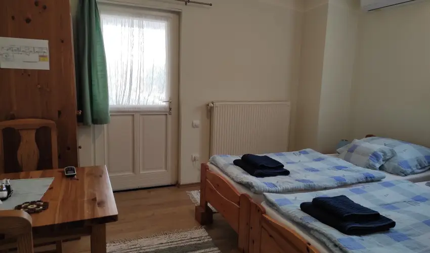 Montana Vendégház Balatonederics - Október 23.