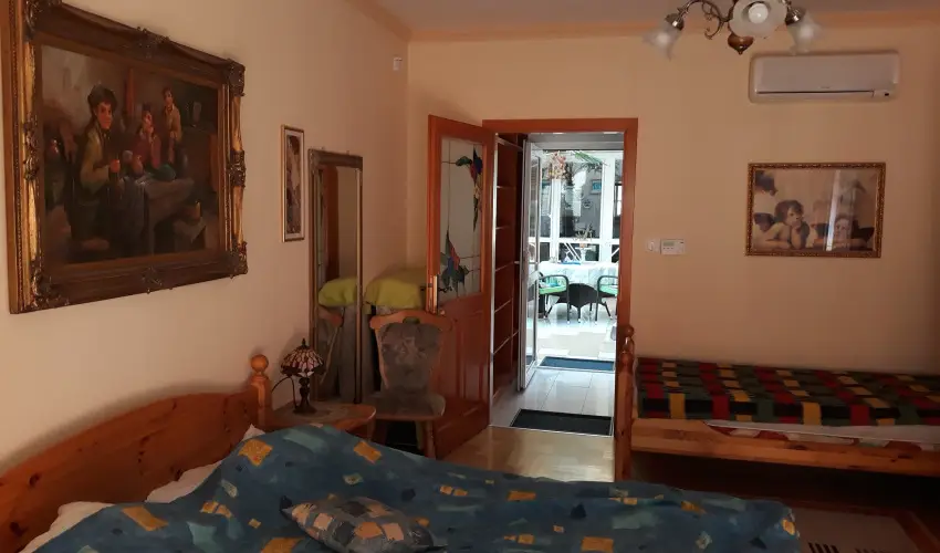 Napsugr Kenzy Lux Apartman Vendghzak Hajdszoboszl - Oktber 23. (min. 2 j)