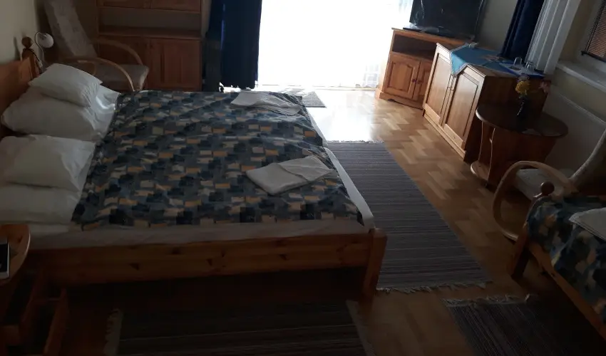 Napsugr Kenzy Lux Apartman Vendghzak Hajdszoboszl - Oktber 23. (min. 2 j)