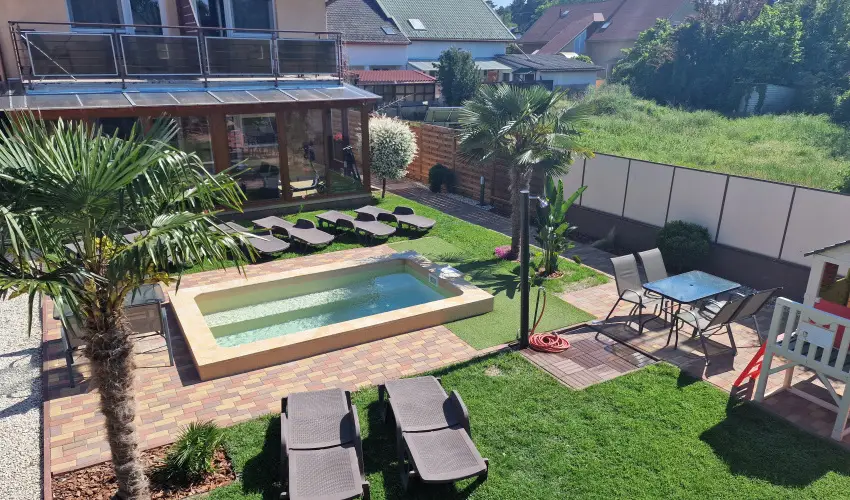 Napsug�r Villa B Si�fok - Okt�ber 23.