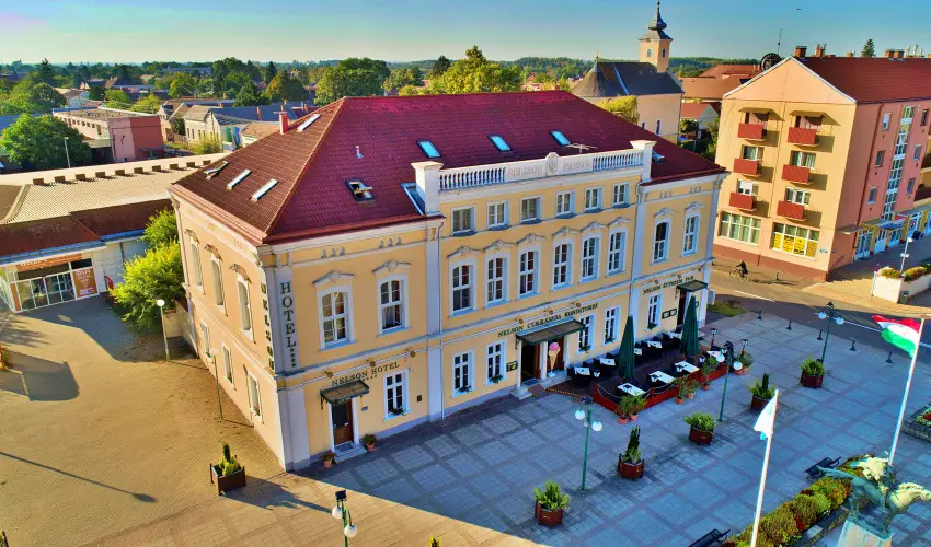 Nelson Hotel Hajd�szoboszl� - Okt�ber 23.