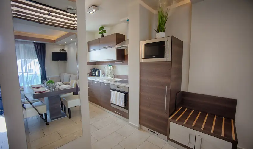 Nmeth Apartmanok Srvr - Oktber 23. (min. 2 j)