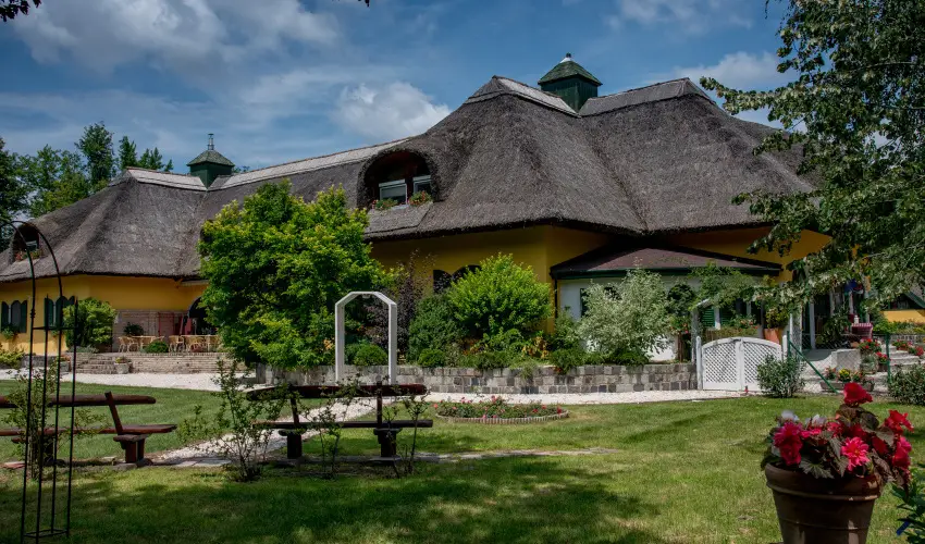 Nyerges Hotel Terml Monor - Oktber 23.