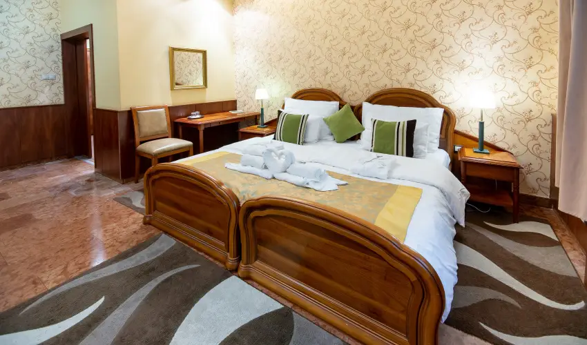 Nyerges Hotel Terml Monor - Oktber 23.