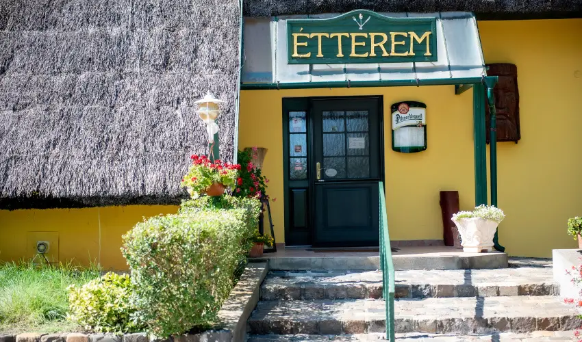 Nyerges Hotel Terml Monor - Oktber 23.