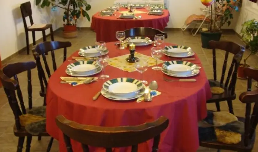 Nyugi Tanya Magyarts - Oktber 23. (min. 2 j)