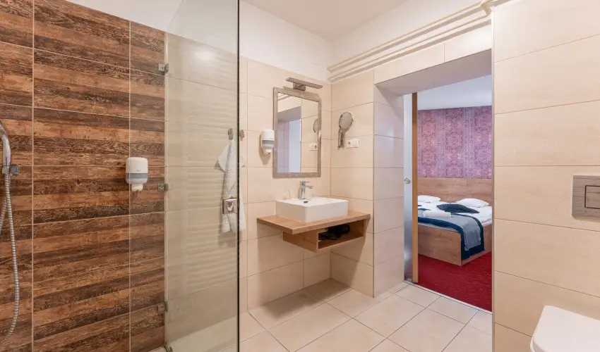 Ozis Hotel  Nagykanizsa - Oktber 23. (min. 2 j)