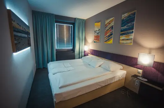 Onyx Luxury Srvr - Oktber 23. 