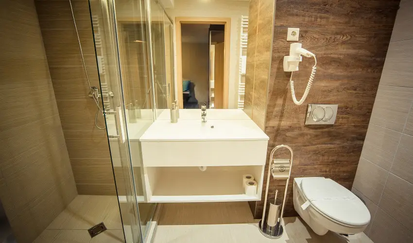 Onyx Luxury Srvr Srvr - Oktber 23. 