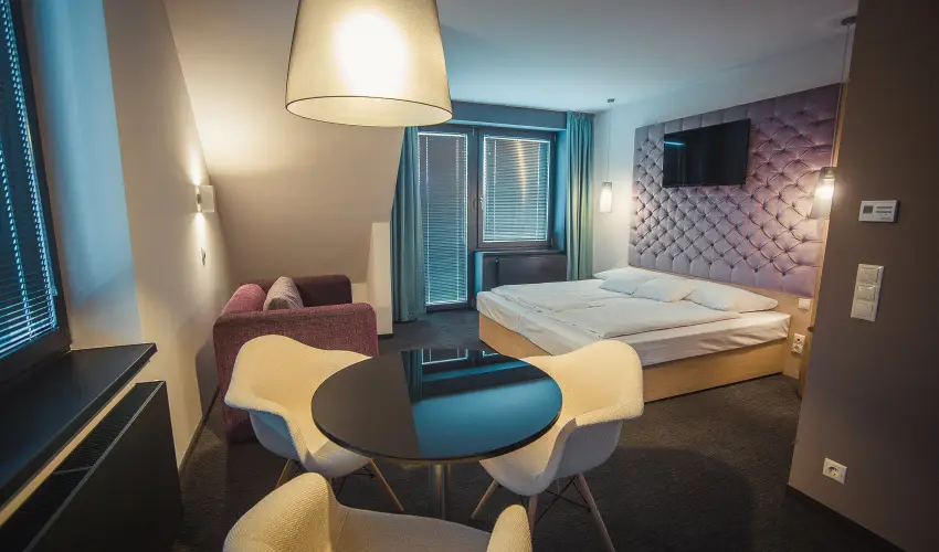 Onyx Luxury Srvr Srvr - Oktber 23. 