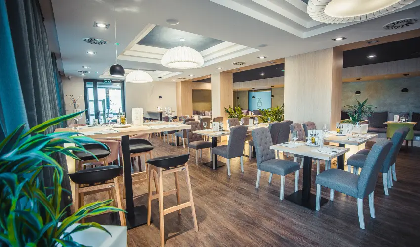 Onyx Luxury Srvr Srvr - Oktber 23. 