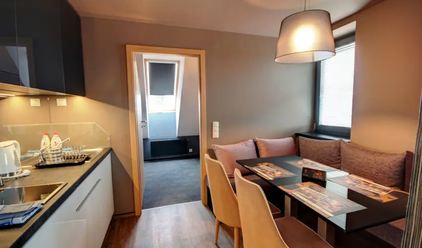 Onyx Luxury Srvr Srvr - Oktber 23. 