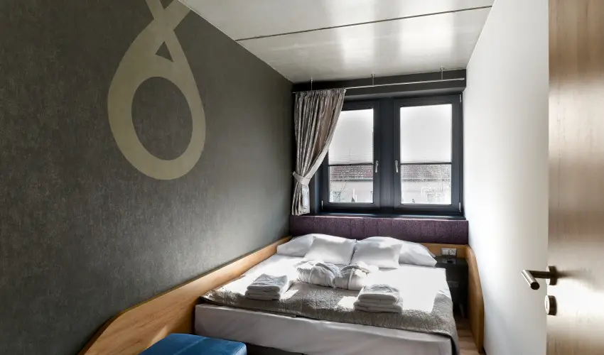 Onyx Luxury Srvr Srvr - Oktber 23. 