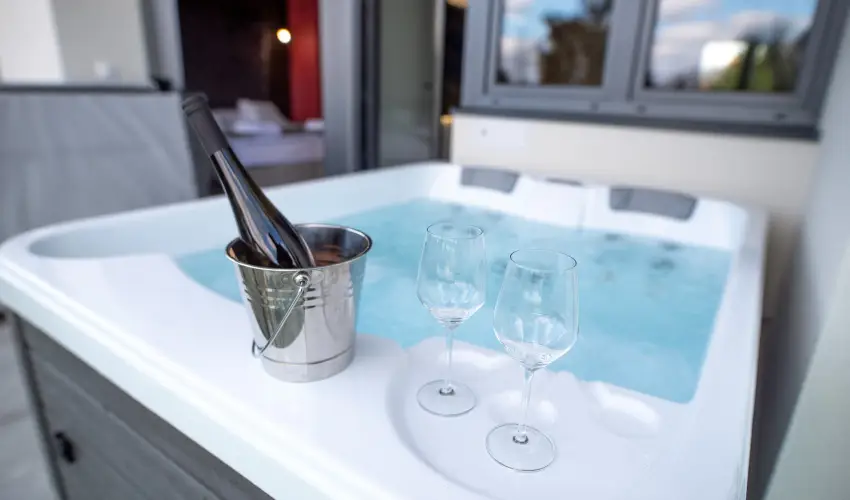 Onyx Luxury Srvr Srvr - Oktber 23. 