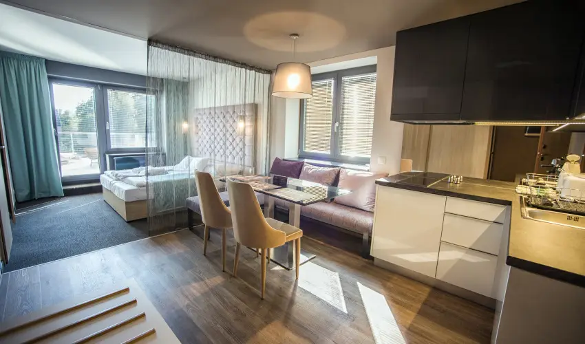 Onyx Luxury Srvr Srvr - Oktber 23. 