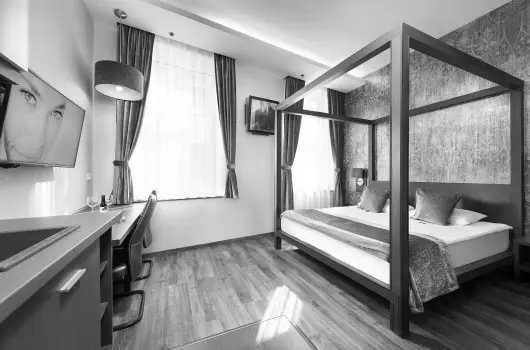 Opera Garden Hotel & Apartments - Okt�ber 23. (min. 2 �j)
