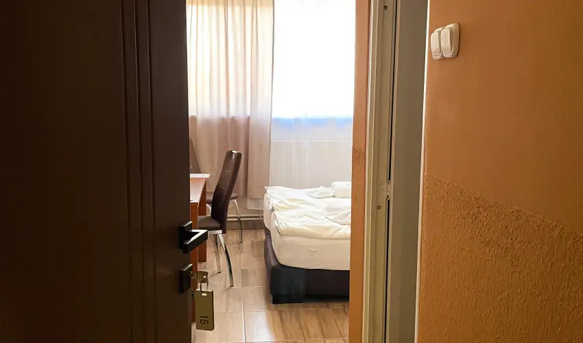 reg-t Hotel Tata - Oktber 23.