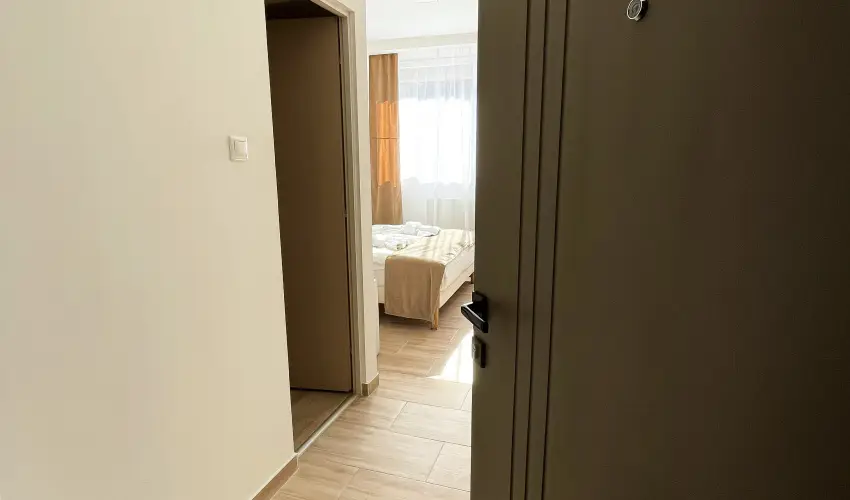 reg-t Hotel Tata - Oktber 23.