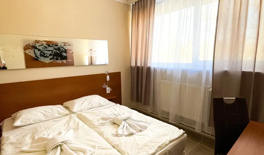 reg-t Hotel Tata - Oktber 23.