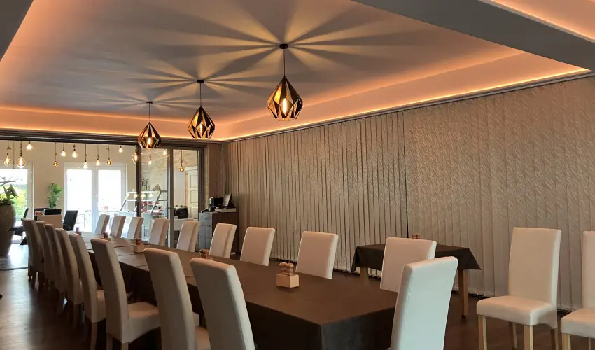 reg-t Hotel Tata - Oktber 23.